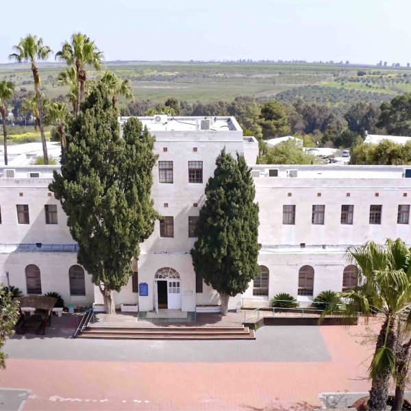הבניין ההיסטורי1